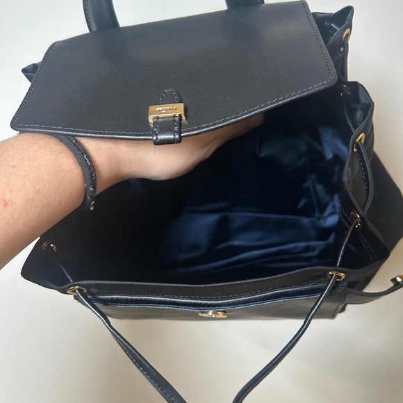 TUMI Backpack Black Nylon‎ Leather Trim Convertible Strap Flap Top Closure - Picture 3 of 4